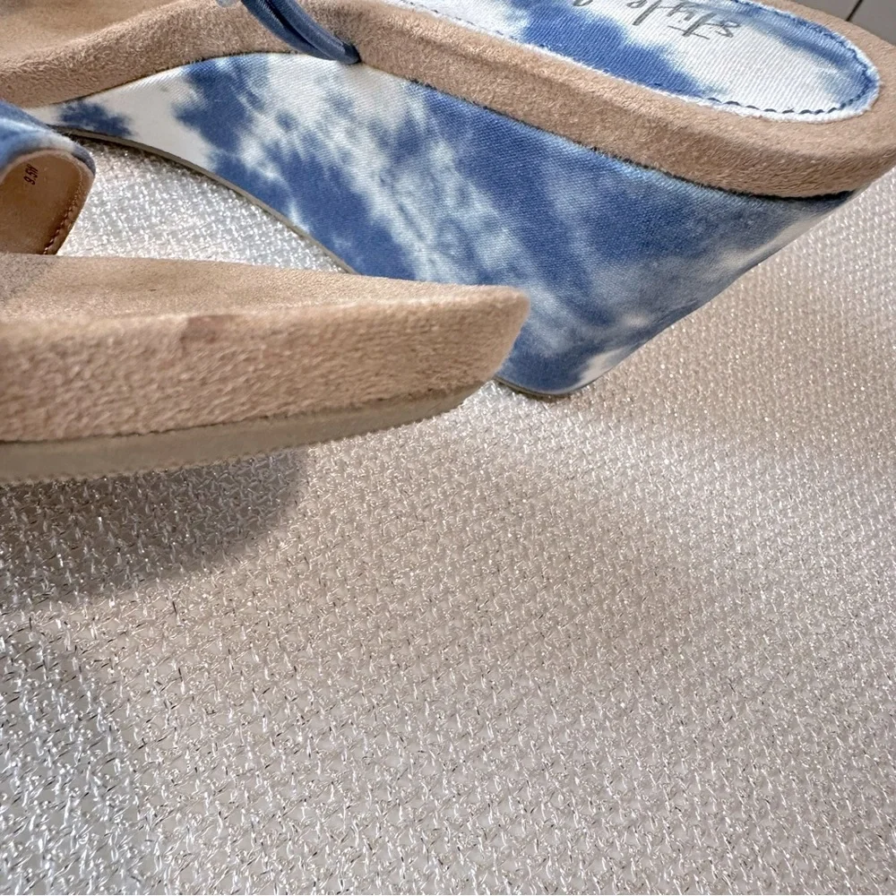 Style & Co Mulan Blue and White tie-dye Wedge Sandals size 9.5 W